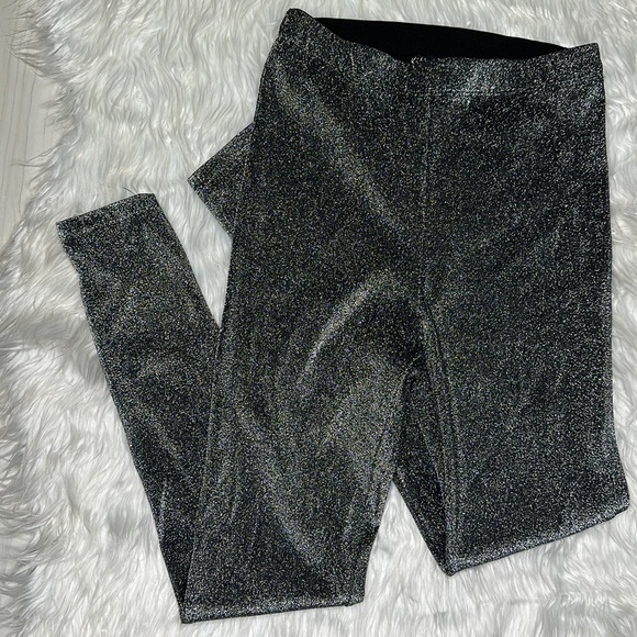 SILVER & BLACK LEGGINGS SZ MEDIUM - Picture 3 of 4